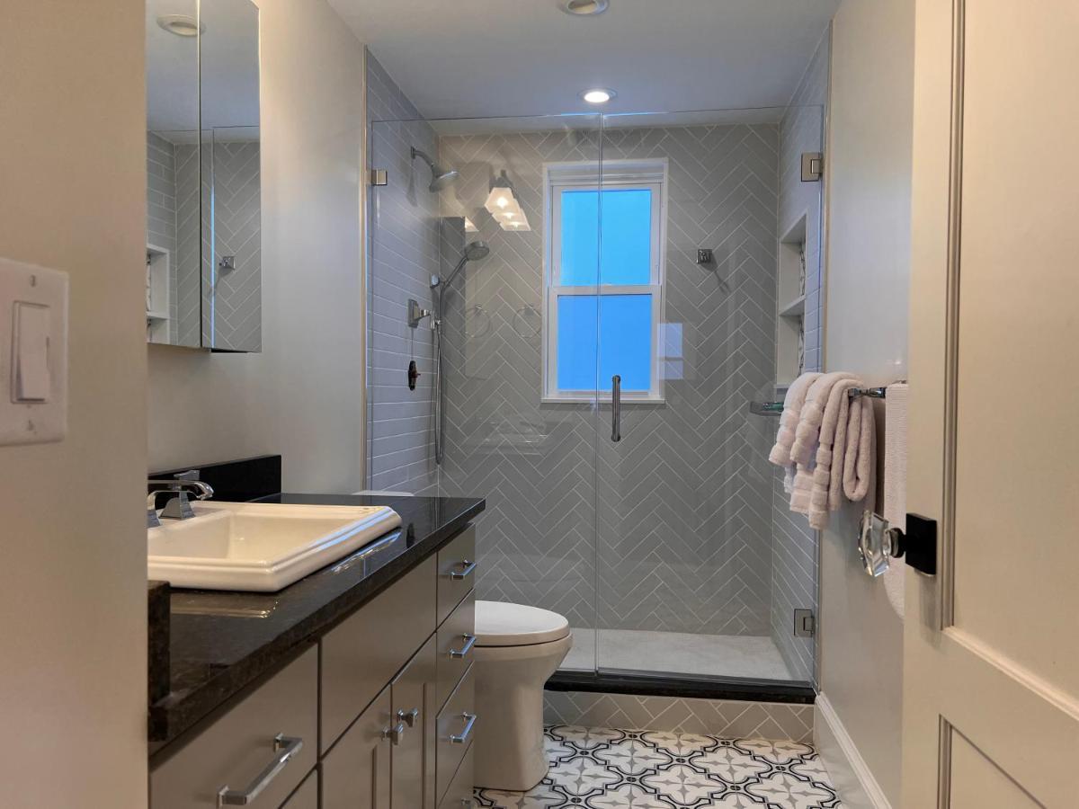 Your Boston Retreat - Great Porches - 2/Br Sleep 6 Everett Экстерьер фото