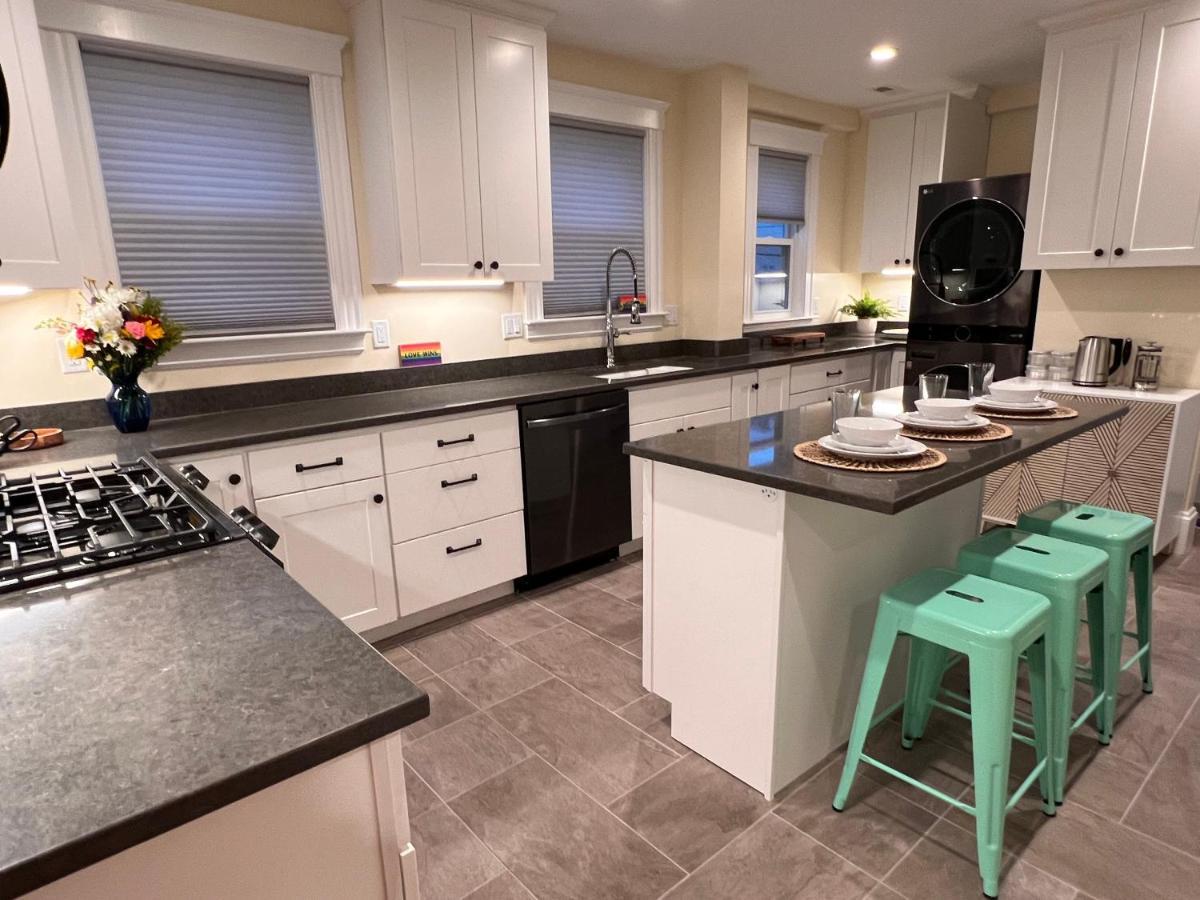 Your Boston Retreat - Great Porches - 2/Br Sleep 6 Everett Экстерьер фото